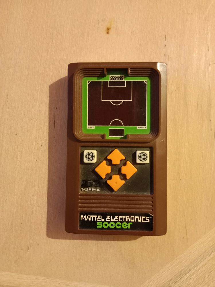 Jeux Mattel foot 30 Les Ponts-de-C� (49)