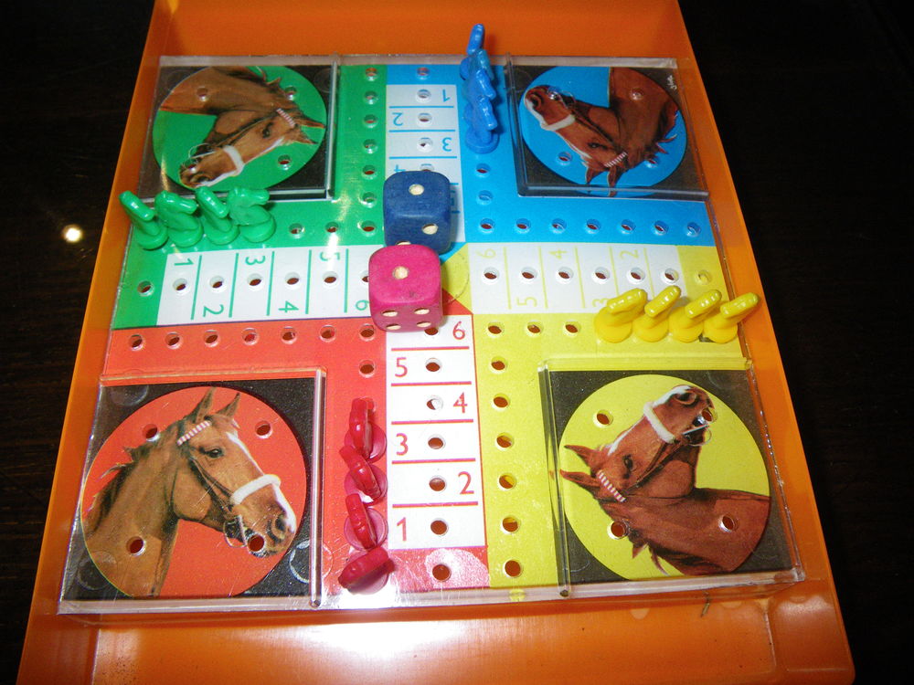 JEUX Miniatures pour Bagages 0 Savigny-en-V�ron (37)