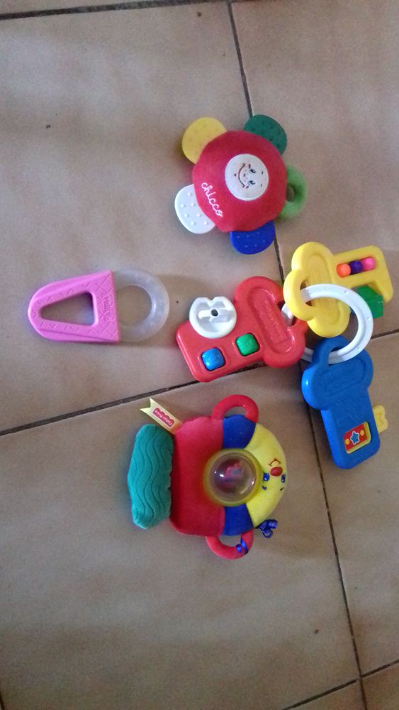 Lot de jeux pour b�b� 1er �ge
10 Sept�mes-les-Vallons (13)