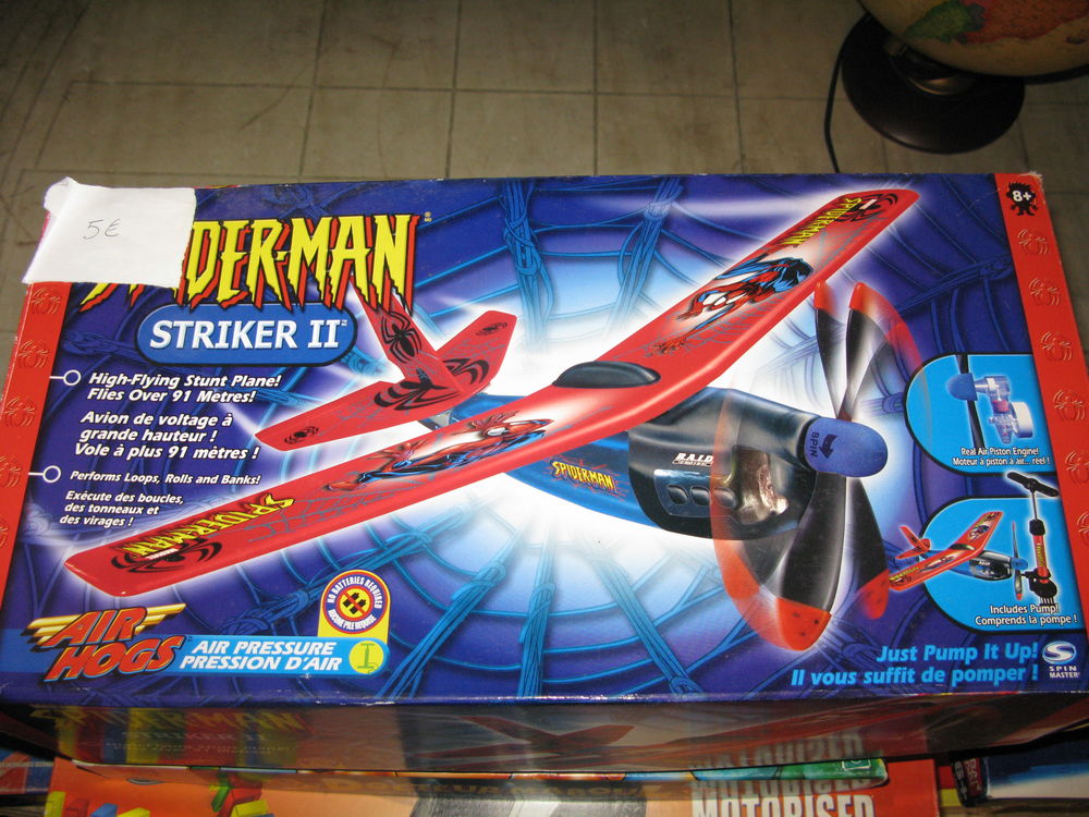 Jeux de soci�t� 5 Issou (78)