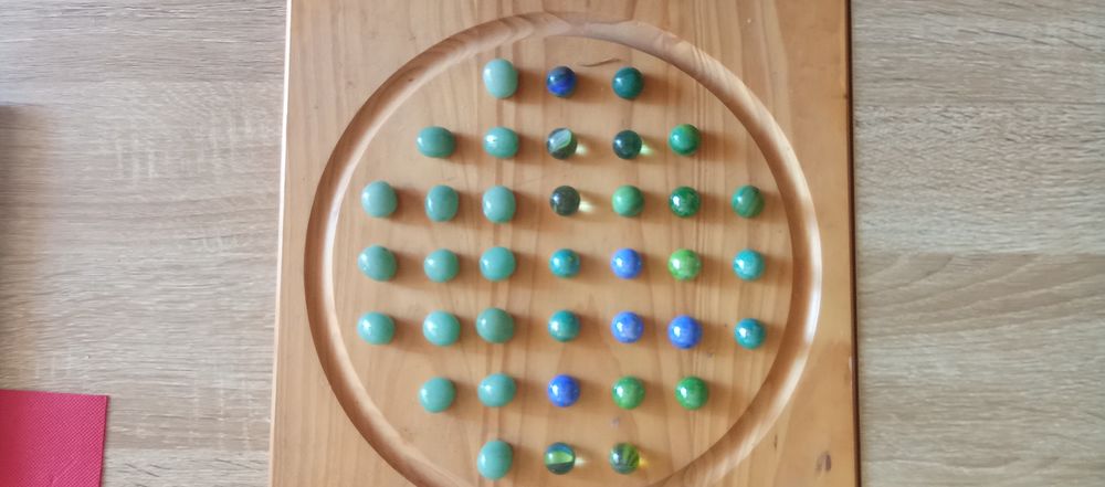 Jeux du solitaire 25 Nice (06)