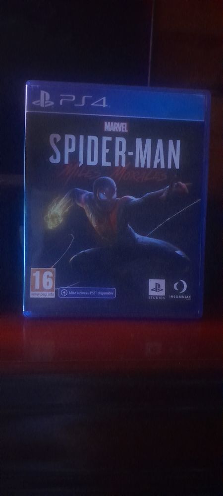 jeux vid�o pour PS4 spider man miles morales 35 Tendron (18)