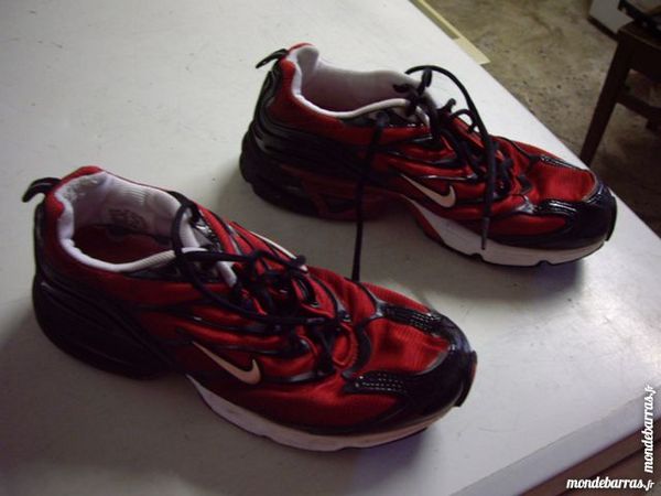 Joggers � lacets Rouge/Noir pt 40 4 Bouxwiller (67)