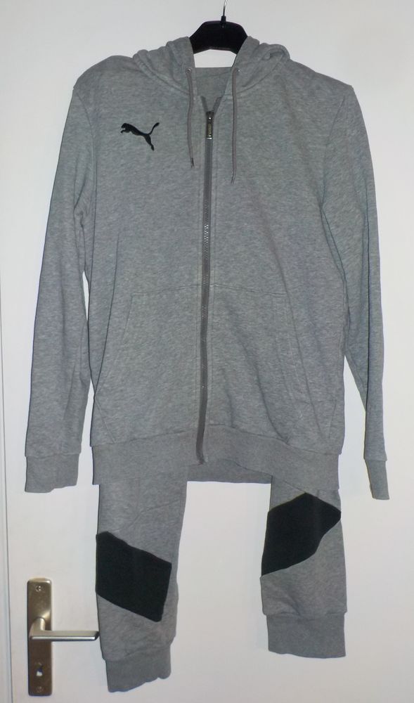 JOGGING AVEC CAPUCHE GRIS PUMA Taille XS
10 Bubry (56)