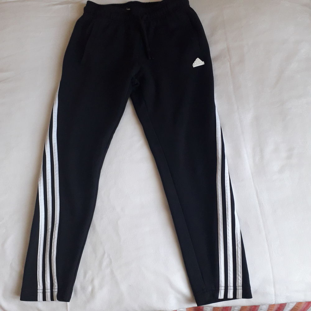 LOT JOGGING / SWEAT 30 Saint-Cyr-sur-Menthon (01)