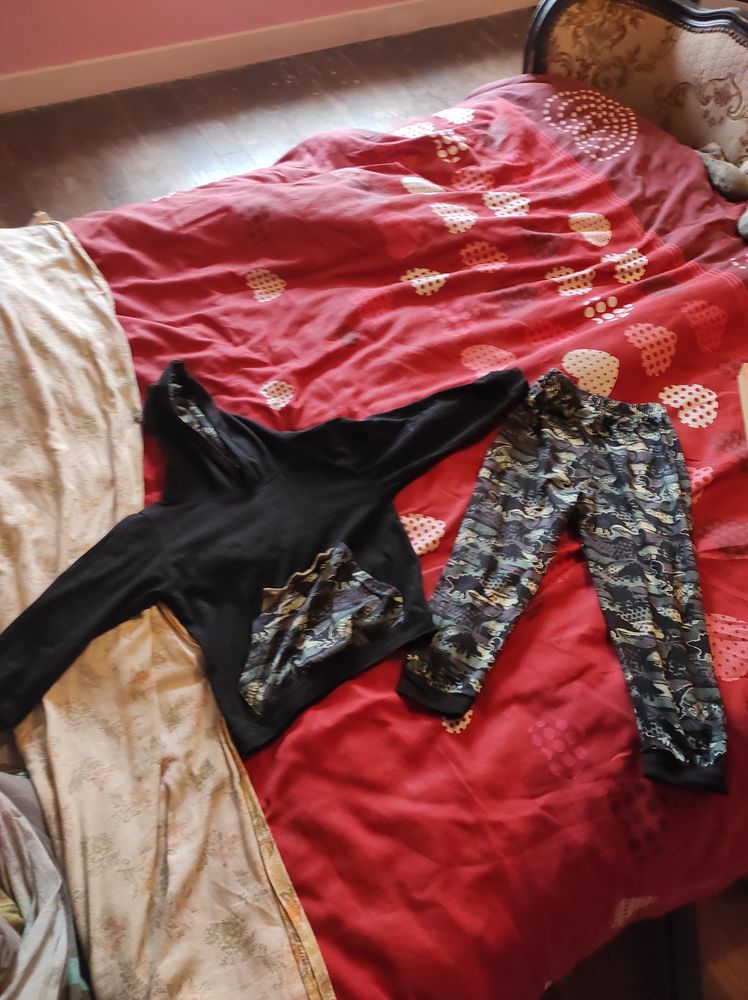 10� jogging taille 5ans taille 120cm 10 Accolay (89)