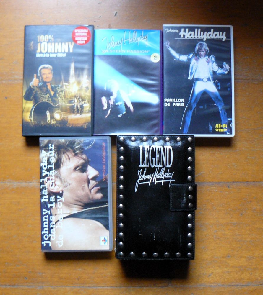 Johnny Hallyday : lot de 6 K7 VHS dont coffret Legend 26 Argenteuil (95)