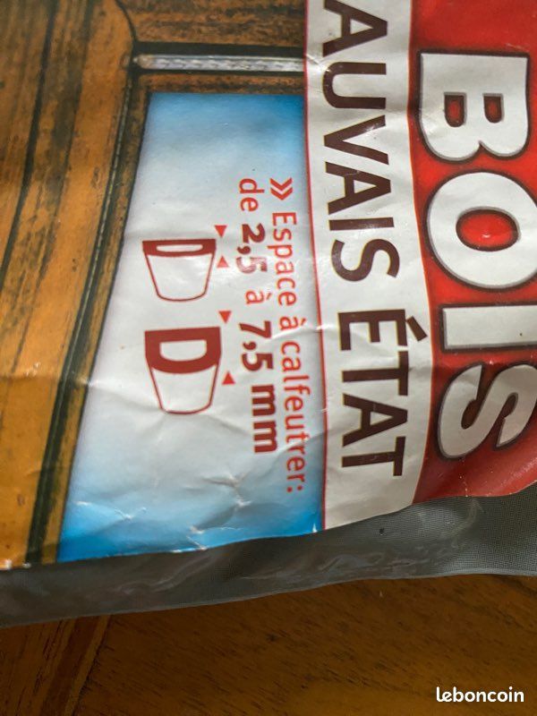 Joint  adh�sif  pour porte ou fen�tre 5 La Mulati�re (69)