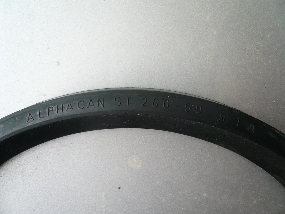 Joint pour tuyau 200mm Alphacan 4 Boisset-et-Gaujac (30)