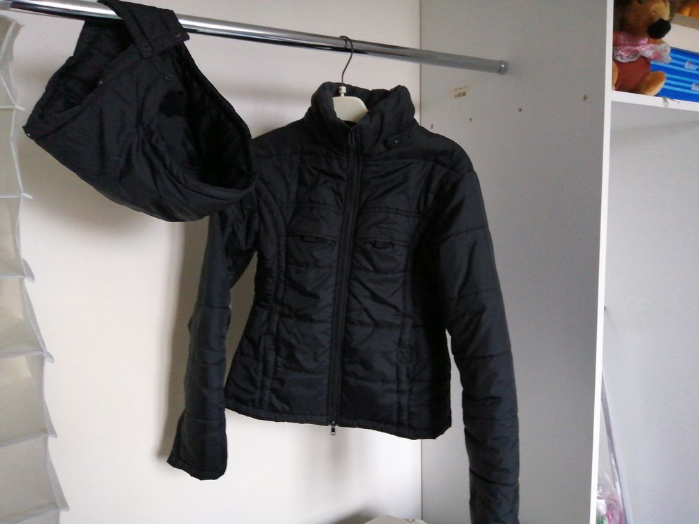 Joli blouson court noir style doudoune 32 Halluin (59)