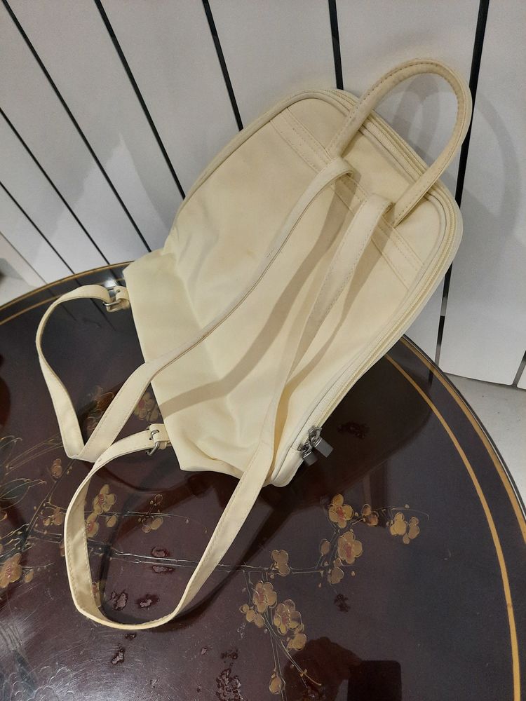 Joli sac � dos ton cr�me 5 Villecresnes (94)