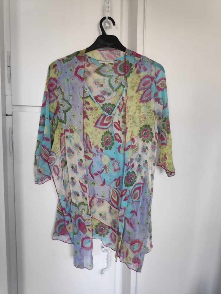 Joli haut avec bol�ro fleuri 4.5 Courtisols (51)