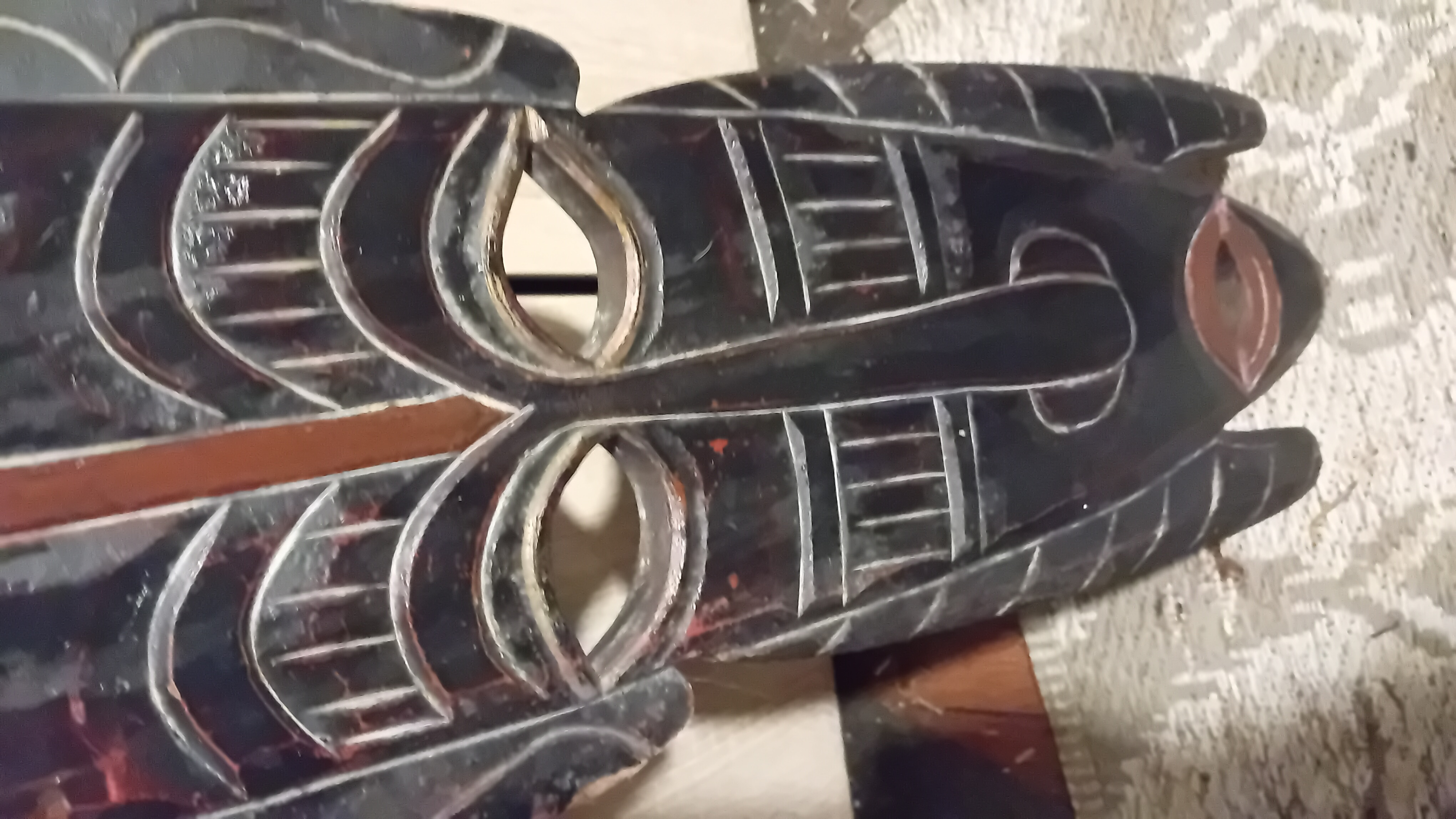 Joli masque porte bonheur africain 220 Valence (26)