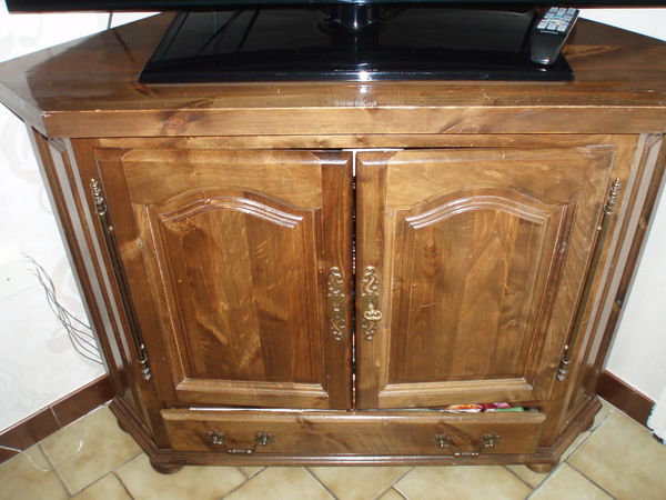 joli meuble d'angle en aulne 40 Bonson (42)