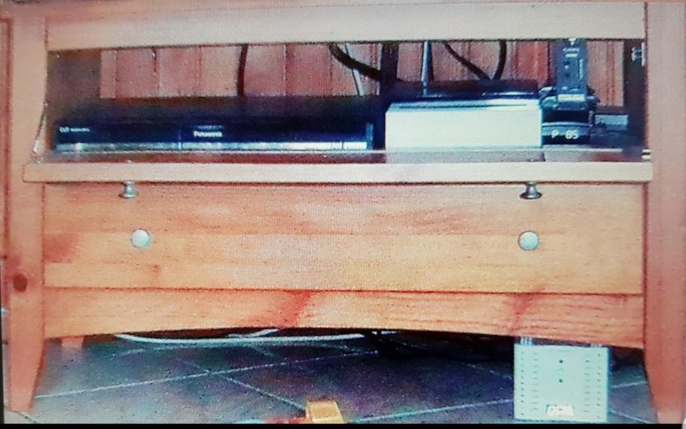 Joli meuble TV en teck 150 Saint-Paul (97)