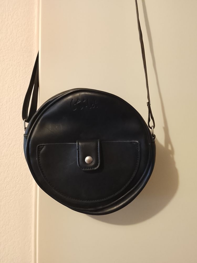 Joli petit sac � bandouli�re 5 Toulon (83)