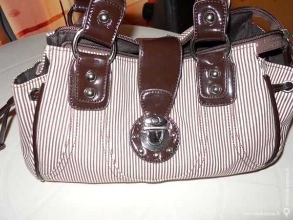 Joli petit sac � mains marron 10 Rennes (35)