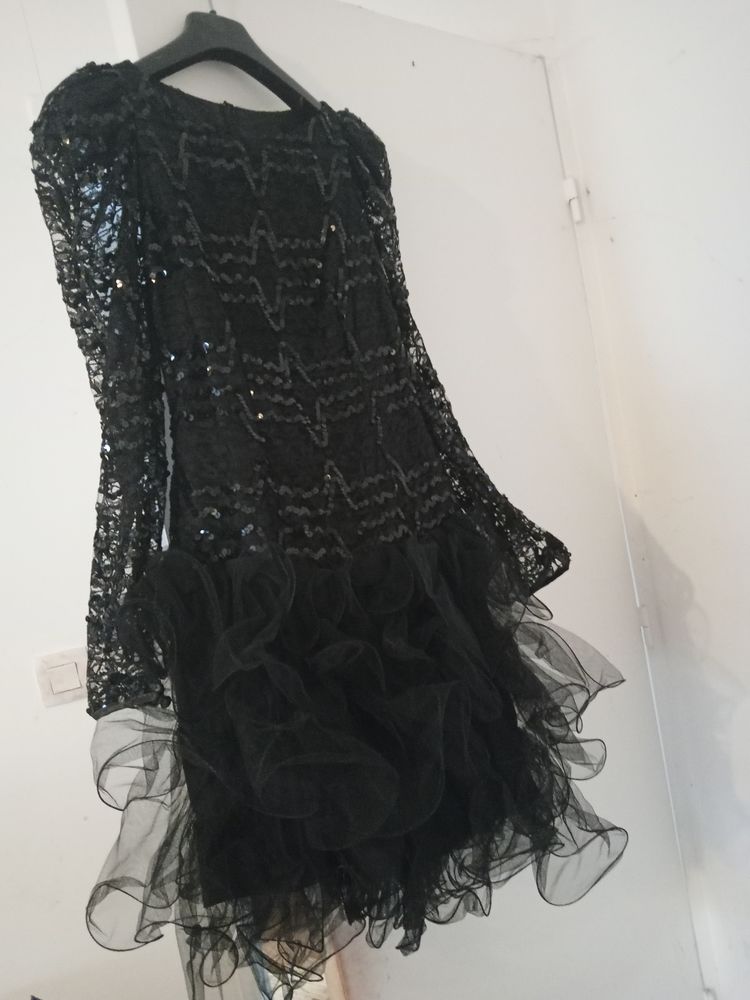 JOLI ROBE DE SOIREE 200 Bois-Colombes (92)