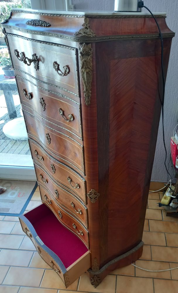 joli Semainier en bois de rose, �poque L. Philippe 350 La Bohalle (49)