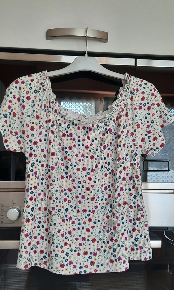 Joli tee-shirt fleuri Clockhouse taille M - En tr�s bon �tat 3 Champigneulles (54)