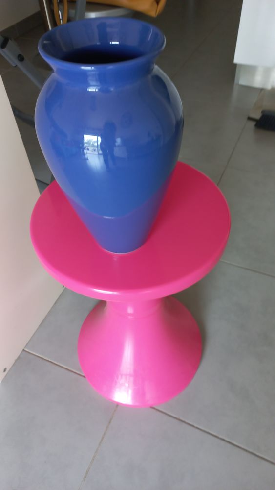 Joli vase en c�ramique
Bleu 4 Marseille 12 (13)