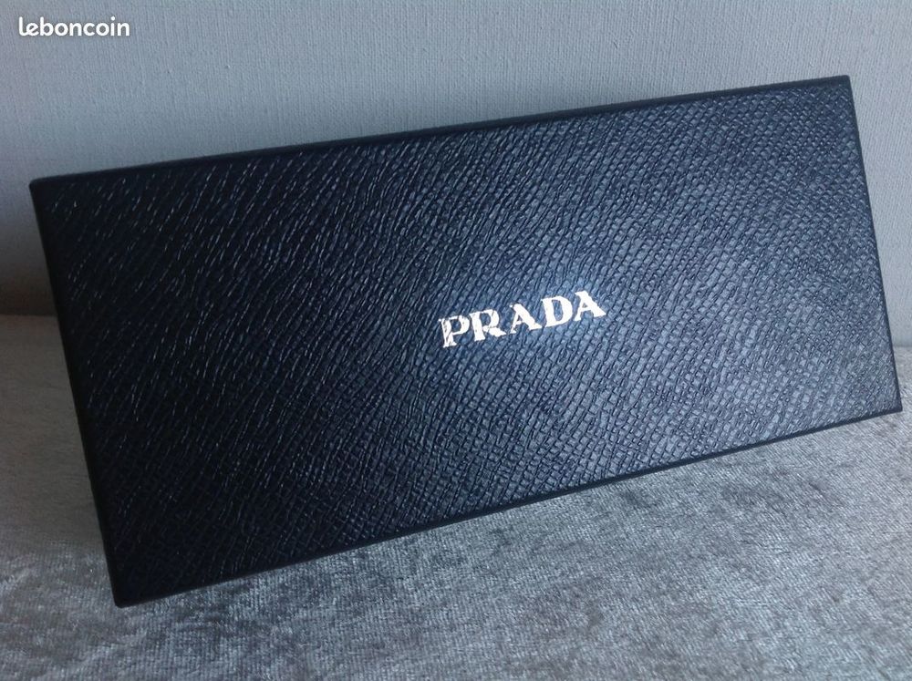 Jolie boite de rangement lunettes Prada en carton fa�on croc 5 Tr�gunc (29)