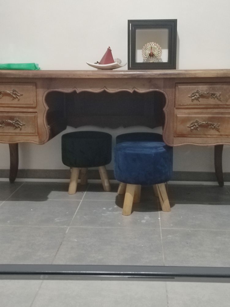 Jolie bureau quatres tiroirs, bois brut 0 Perpignan (66)
