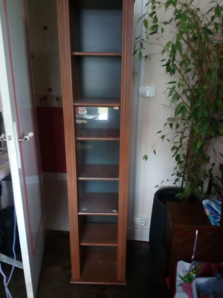 jolie colonne cd dvd en bois 40 Cluny (71)