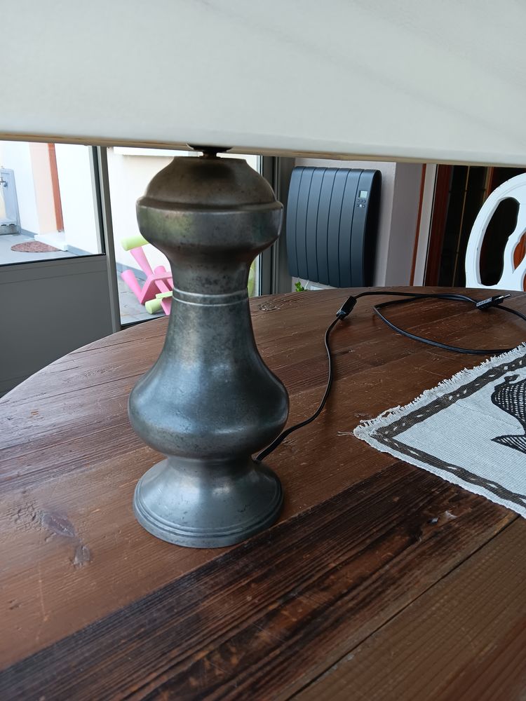 Jolie lampe en etain 50 Marolles-en-Hurepoix (91)