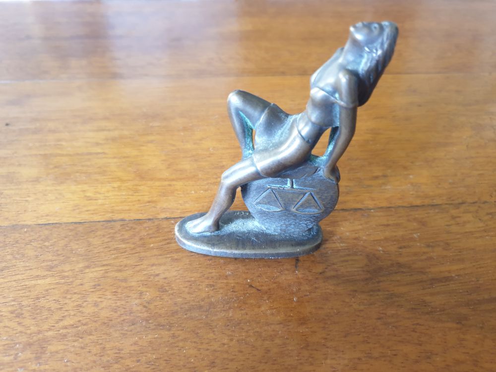 Jolie petit bronze sign� ( P Francesch ) 145 Bordeaux (33)