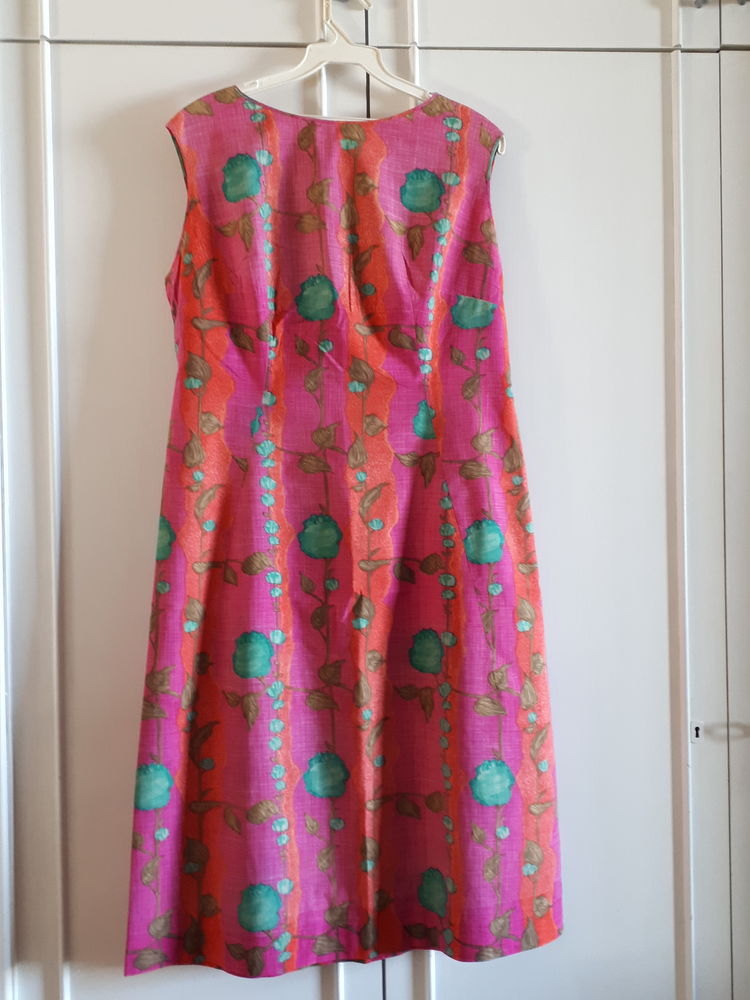 Jolie robe fond fuschia - 38/40 - TBE 10 Villemomble (93)