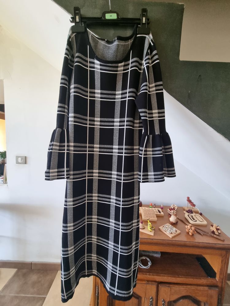 JOLIE  ROBE 22 Vellexon-Queutrey-et-Vaudey (70)