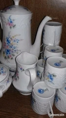 Jolie service a caf� a fleurs 10 Vrigne-aux-Bois (08)