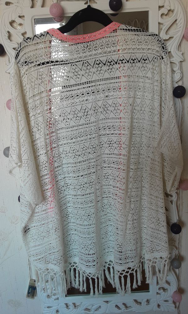 Jolie tenue de plage neuve ou int�rieur 15 Roanne (42)