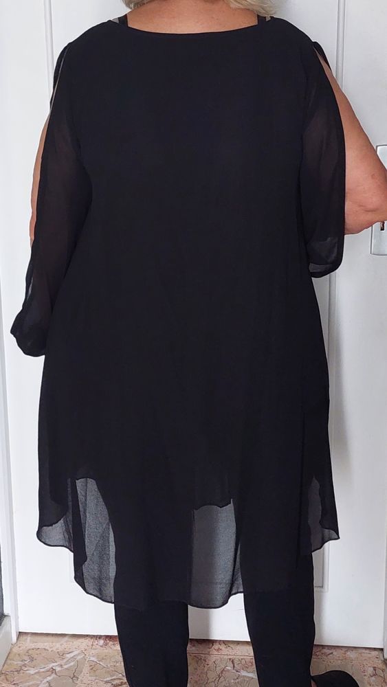 Jolie tunique (voile polyester)  coloris noir 15 Cornebarrieu (31)