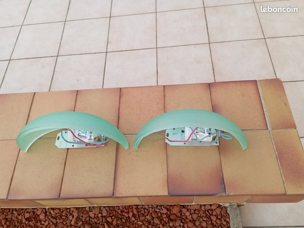 2 Jolies appliques murales vintages 10 Savign�-l'�v�que (72)