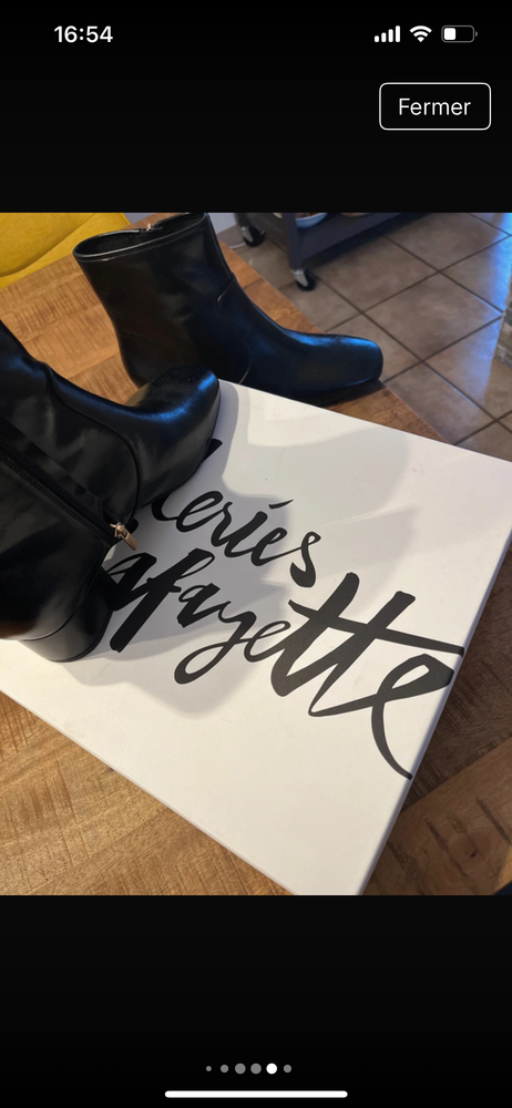 Jolies bottines galeries lafayette 68 La Barre (39)
