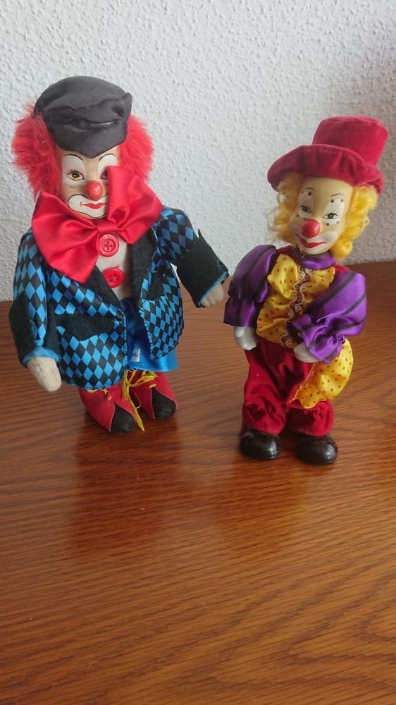 Jolies poup�es    clowns   0 Mulhouse (68)