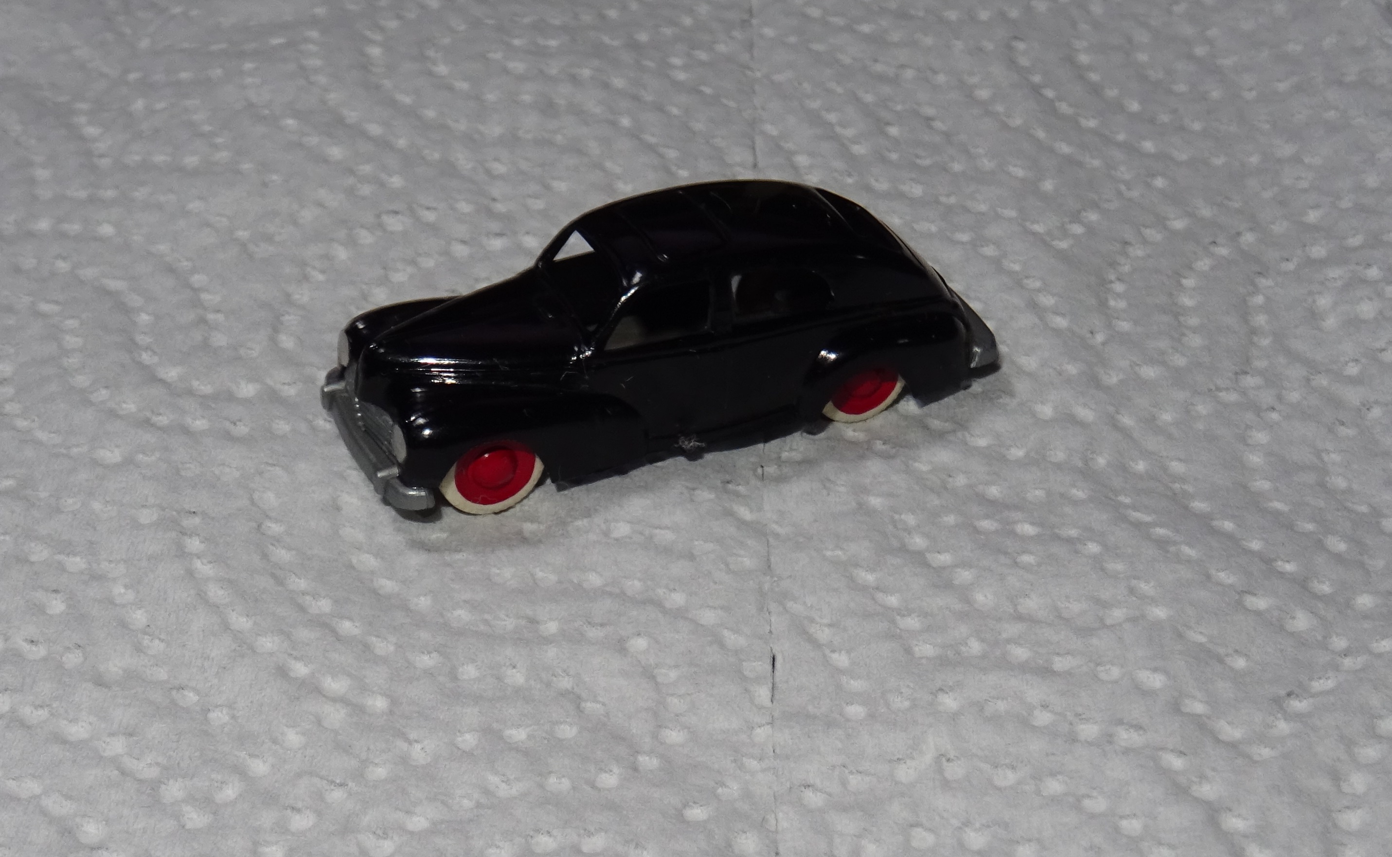 JOUEF MICRO VOITURE Ho PEUGEOT 203 NOIRE 9 Sergines (89)