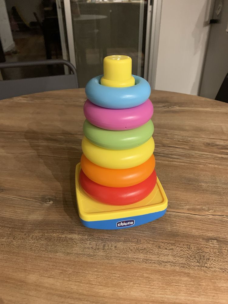 Jouet b�b�  Chicco  \'\' Pyramide anneaux \'\' 6 Saleilles (66)