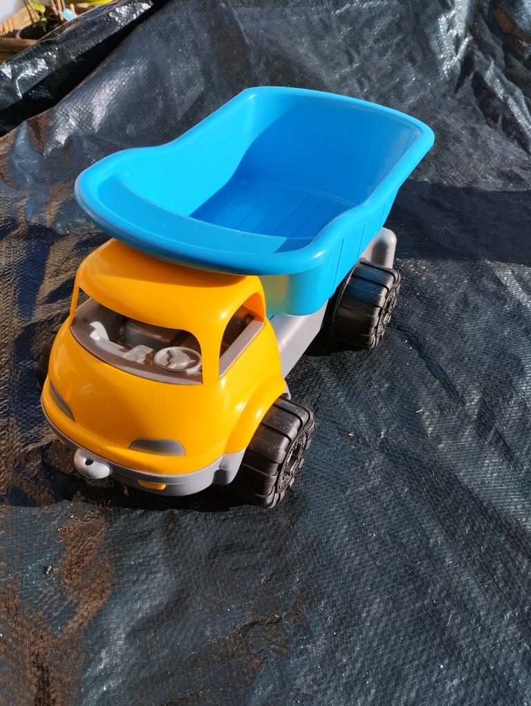 jouet Camion benne 8 Frouard (54)