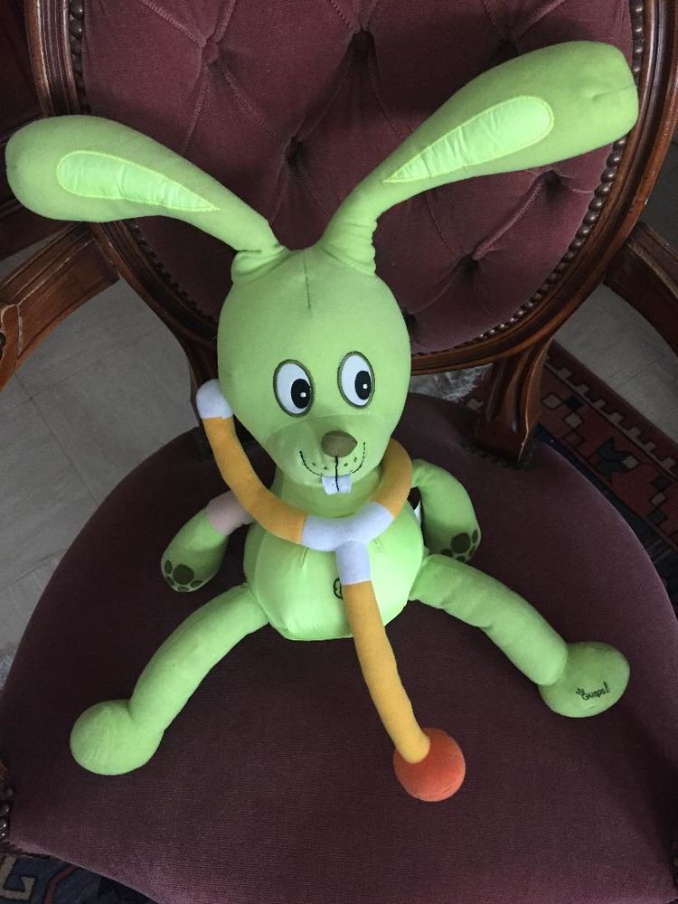 JOUET
LE LAPIN A MAL ET CHANTE EN APPUYANT SUR SON VENTRE 10 Paris 13 (75)