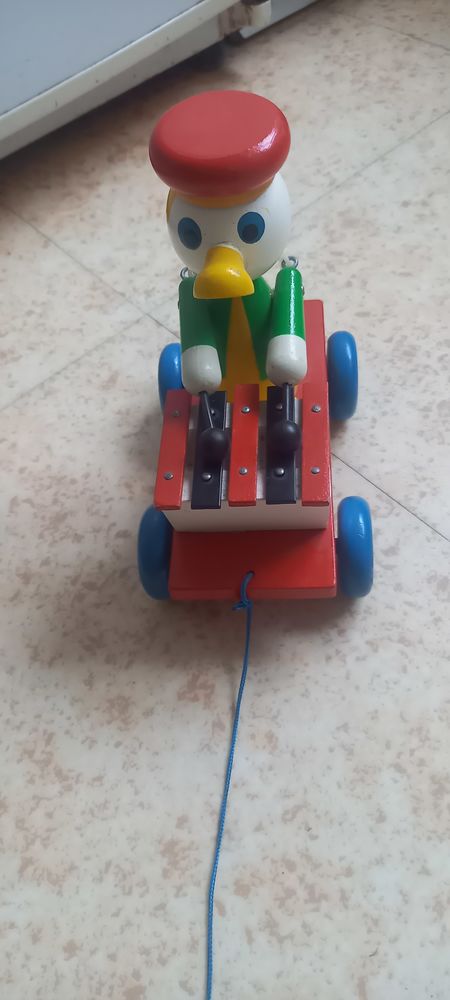 Jouet a tirer en bois canard xylophone en tres bon �tat 25 Versailles (78)