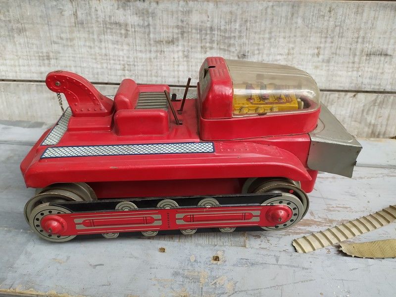 Jouet Tole CHR France Bulldozer VIRVOLT filoguid� 60 Loches (37)