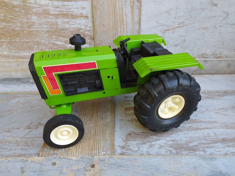 Jouet T�le Vintage Tracteur Rico 529
35 Loches (37)