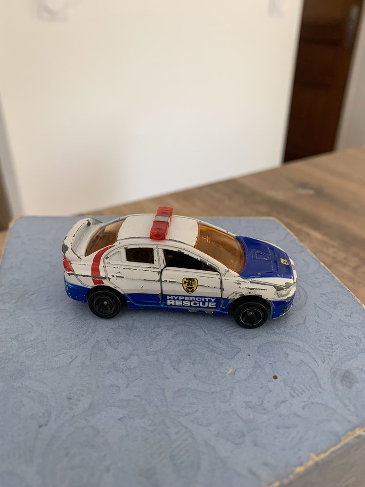 Jouet v�hicule miniature Tomica    Mitsubishi lanc 3 Saleilles (66)