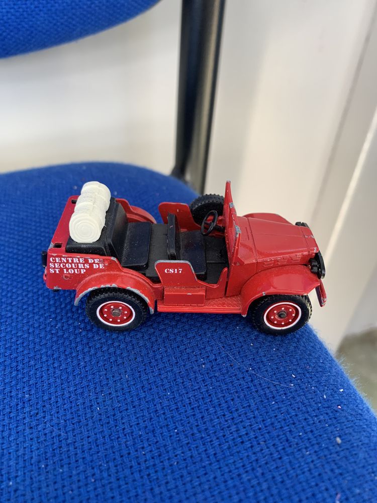 Jouet v�hicule miniature Solido ' V�hicule pompier dodge 4x4 4 Saleilles (66)