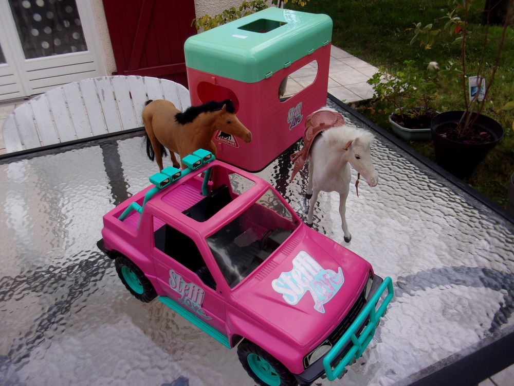 Jouet voiture jeep  + van transport  avec deux chevaux... 15 Lescar (64)