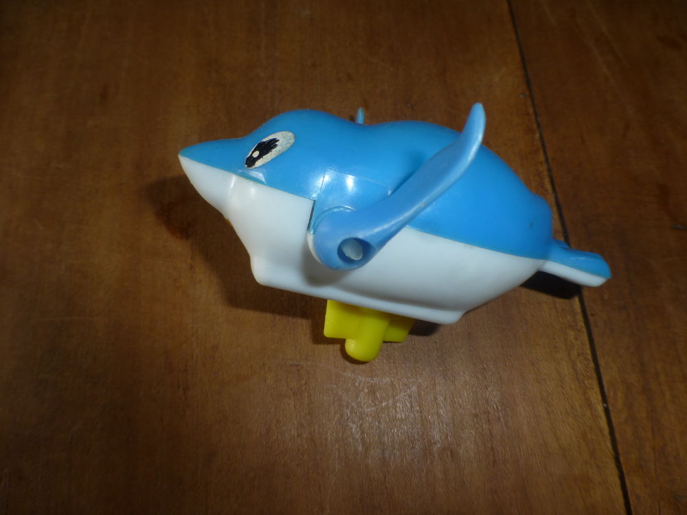 Jouets d'eau des ann�es 60/70 15 Poitiers (86)