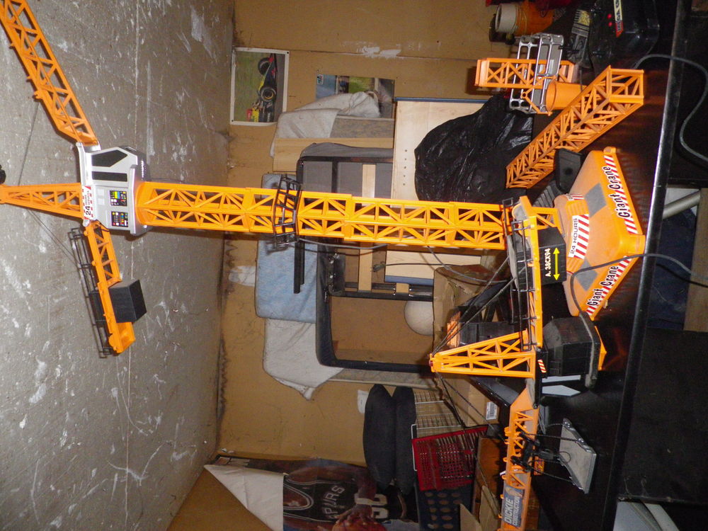 JOUETS 30 Saint-Julien-de-Coppel (63)